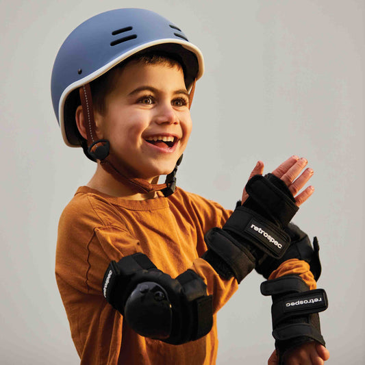 Protect Knee and Elbow Pads w/ Wrist Guards | Retrospec