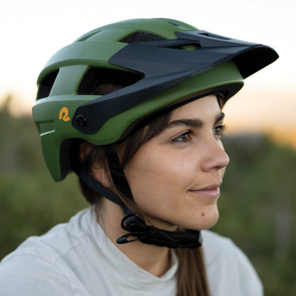 Rowan Mountain Bike Helmet | Retrospec