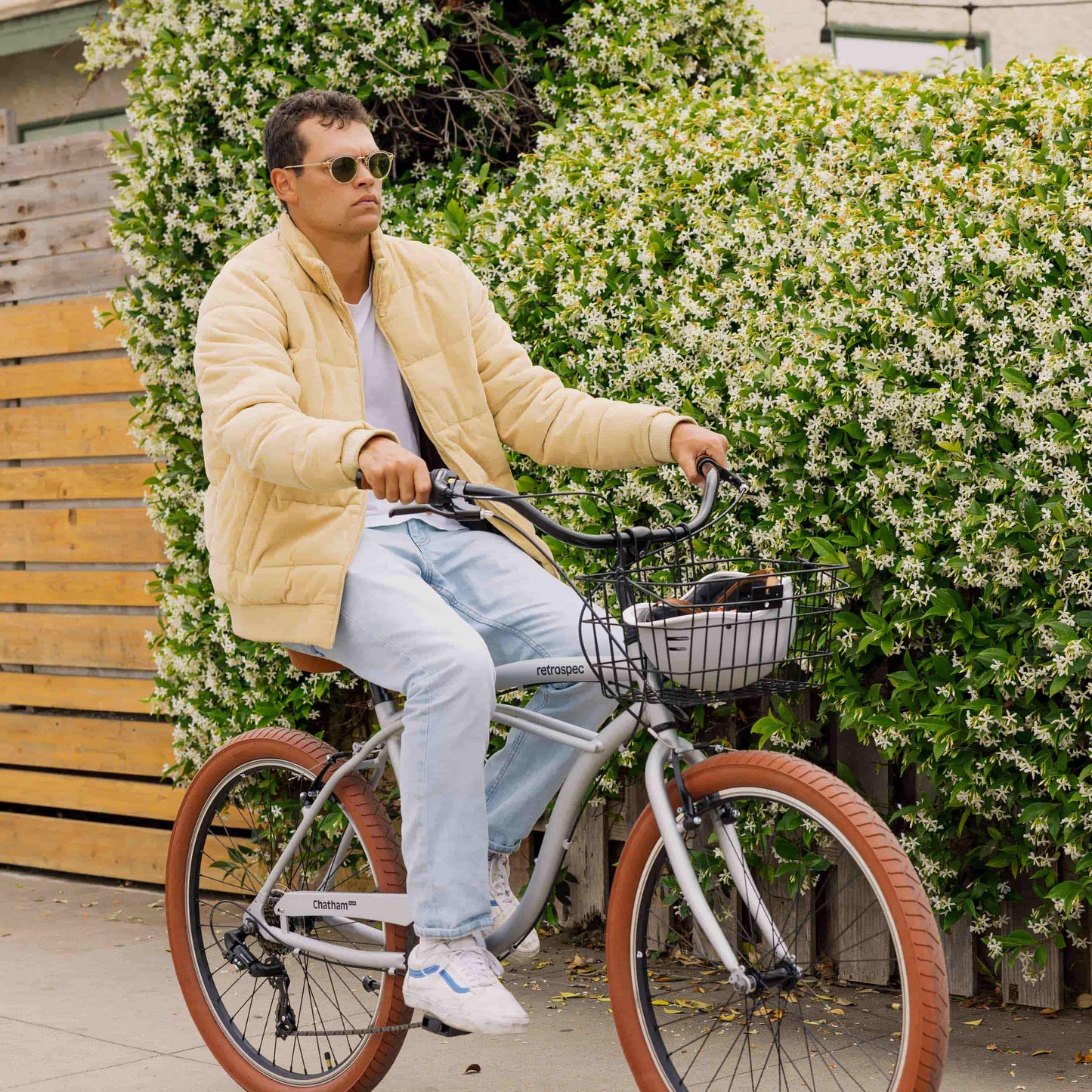 Chatham Plus Aluminum Beach Cruiser Bike - 7 Speed | Retrospec