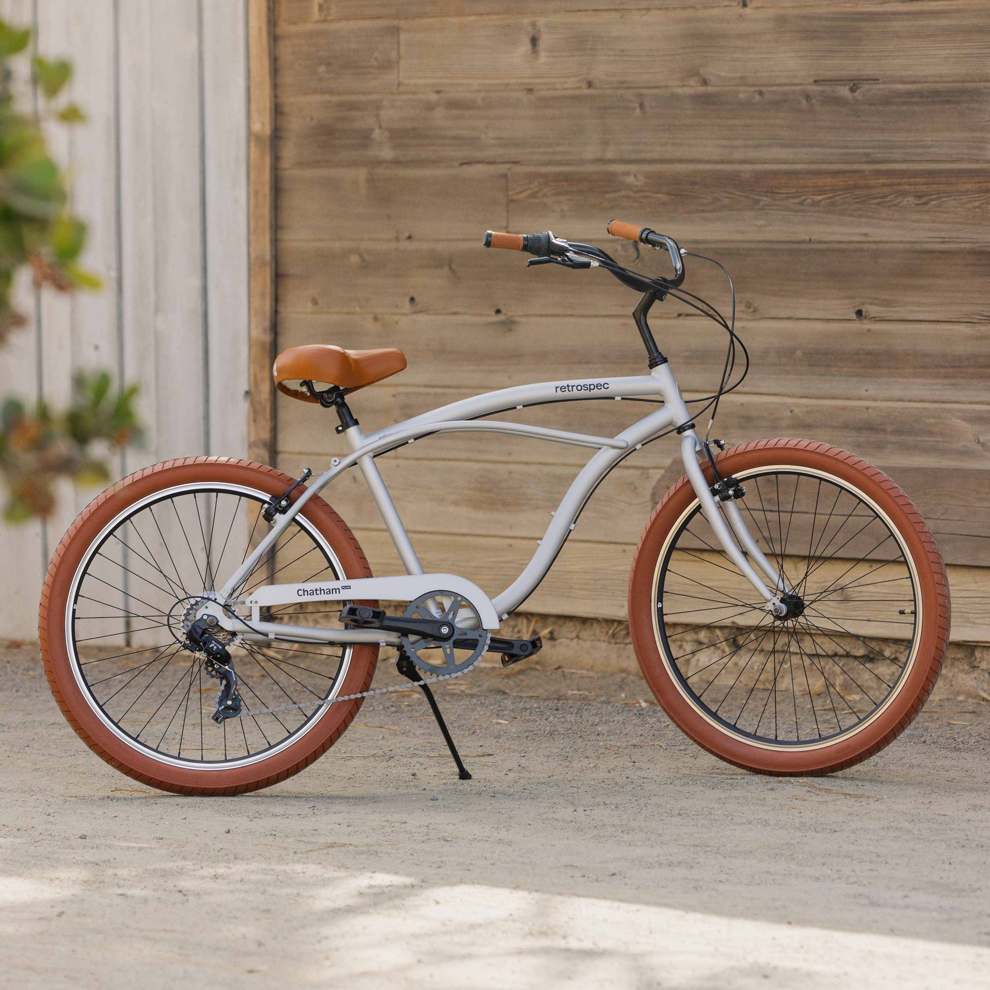 Chatham Plus Aluminum Beach Cruiser Bike - 7 Speed | Retrospec