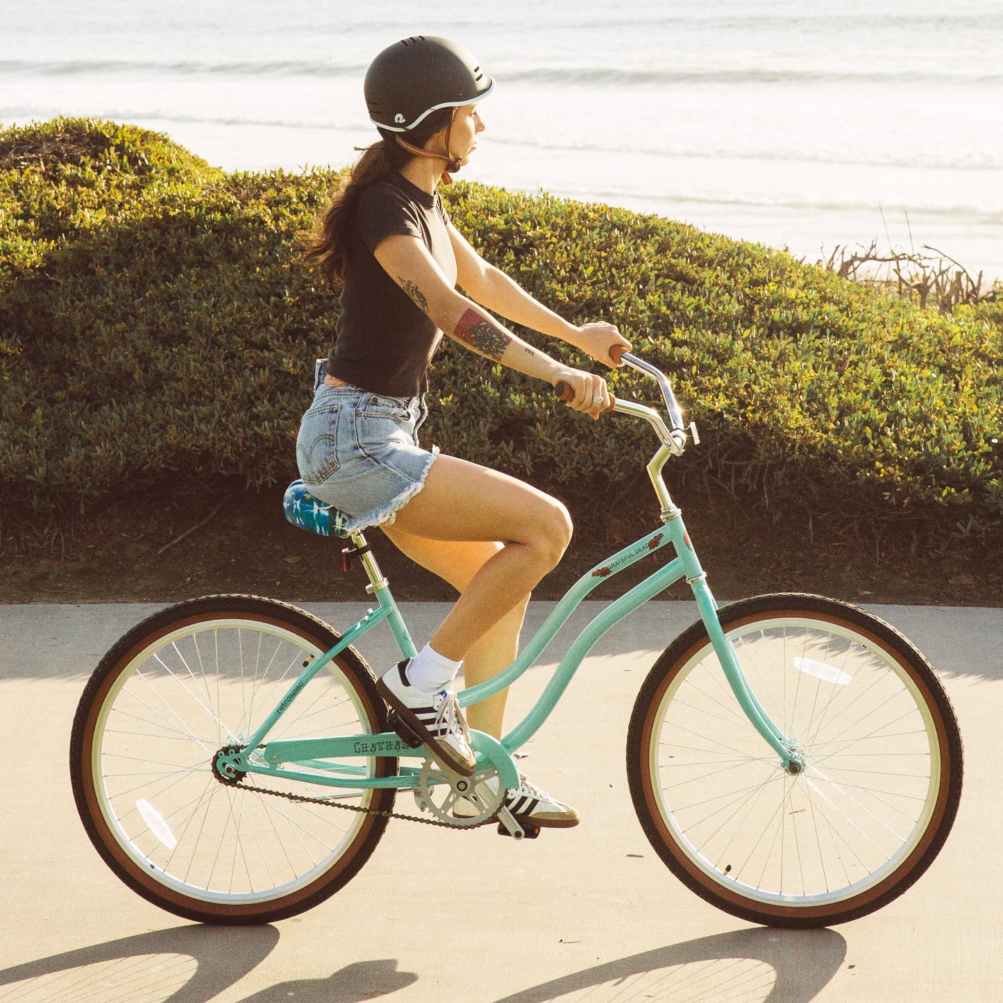 Grateful Dead Chatham Beach Cruiser Bike - Step Through Single Speed | Retrospec